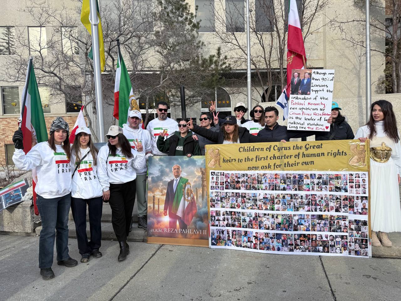 Group Photo with Cyrus the Great Sign